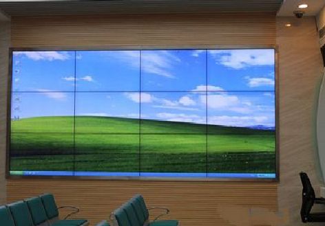 陆良液晶拼接屏的另类用法。